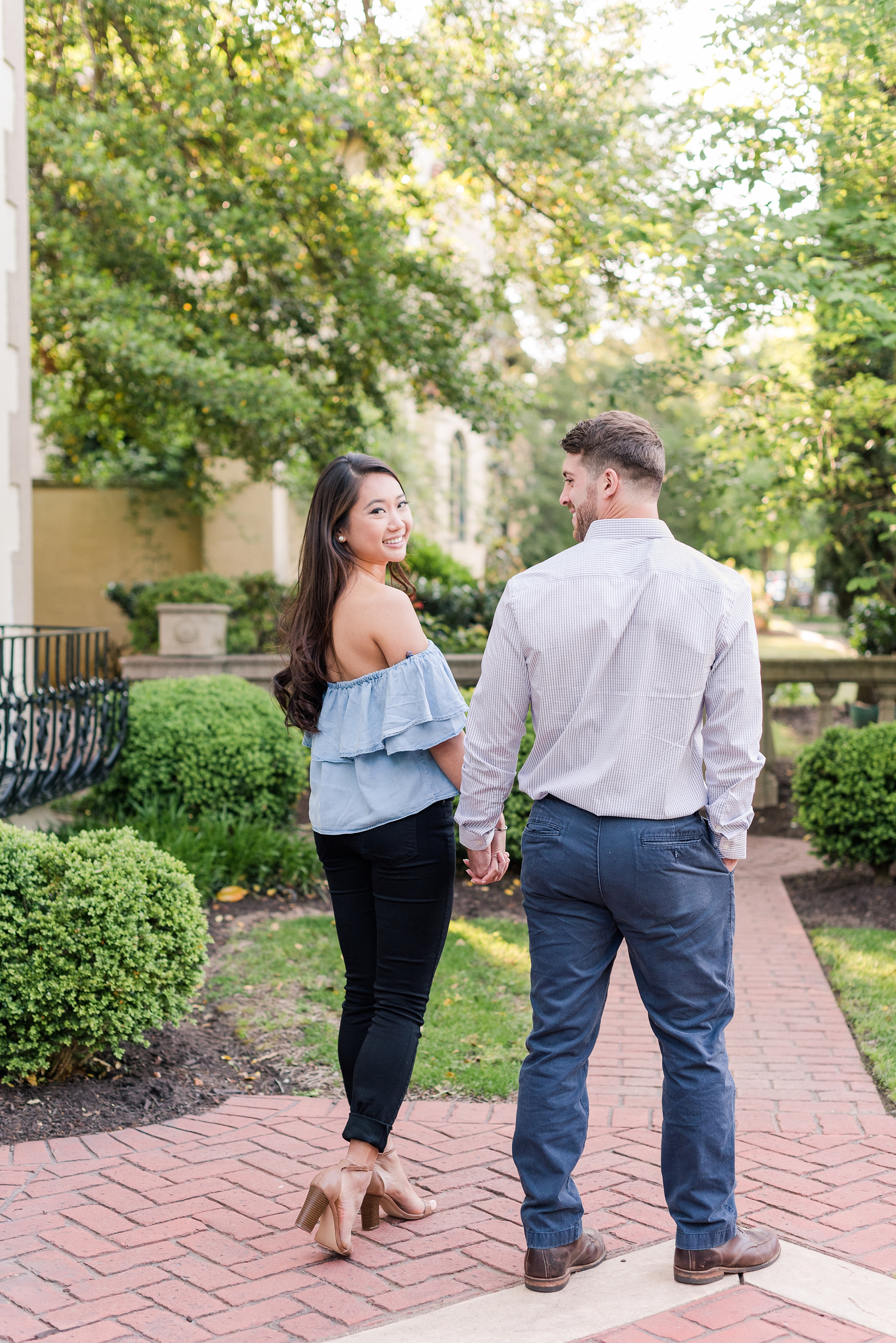 Monument Avenue Engagement Session | Kailey Brianne Photography 