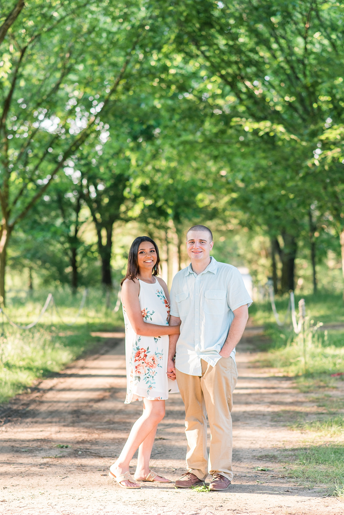 Light and Airy Spring Tuckahoe Plantation Engagement Session. Photography by Chesterfield Wedding Photographer, Kailey Brianne Photography. 