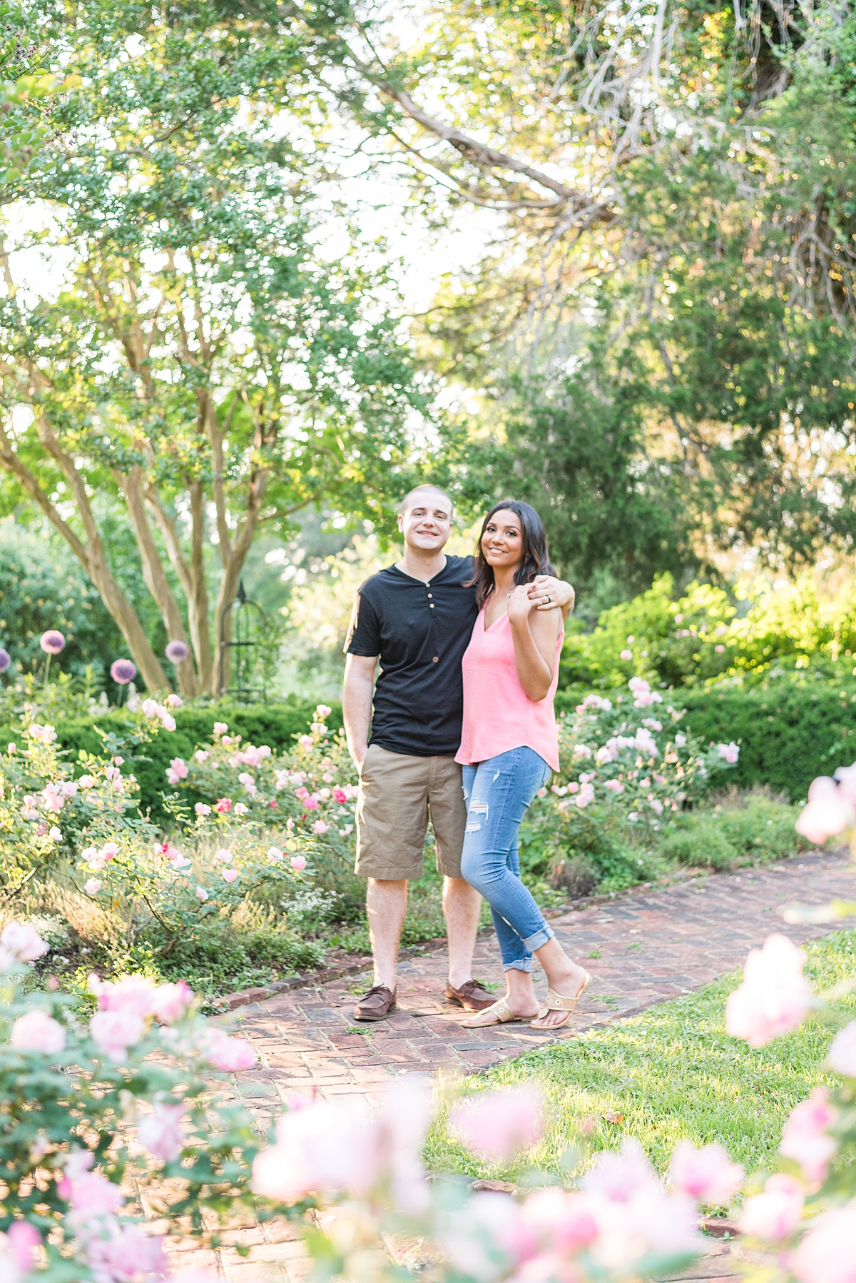 Light and Airy Flower Filled Spring Tuckahoe Plantation Engagement Session. Photography by Chesterfield Wedding Photographer, Kailey Brianne Photography. 
