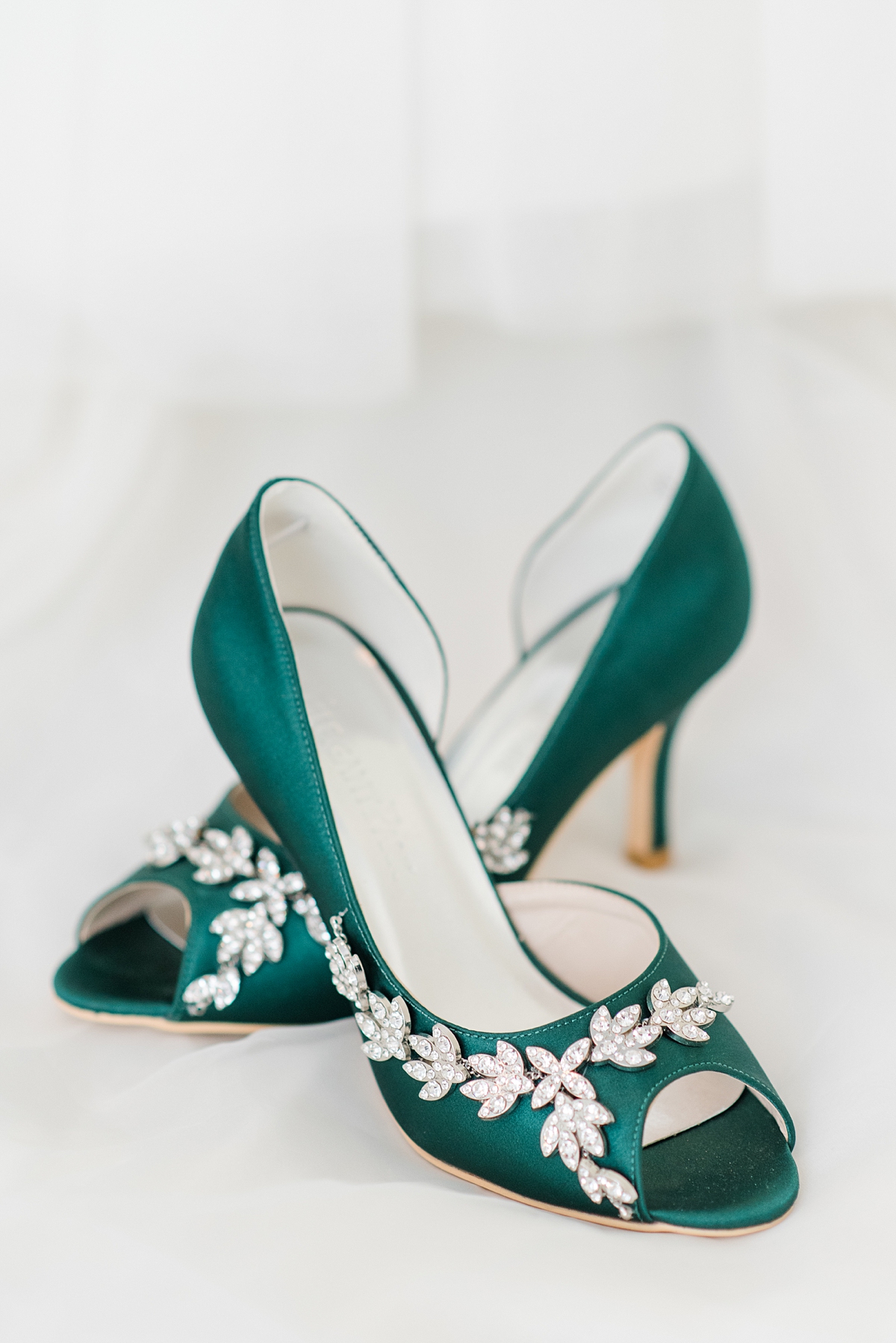 Bridal Details of Green Wedding Shoes at Dominion Club Wedding. Wedding Photography by Virginia Wedding Photographer Kailey Brianne Photography.