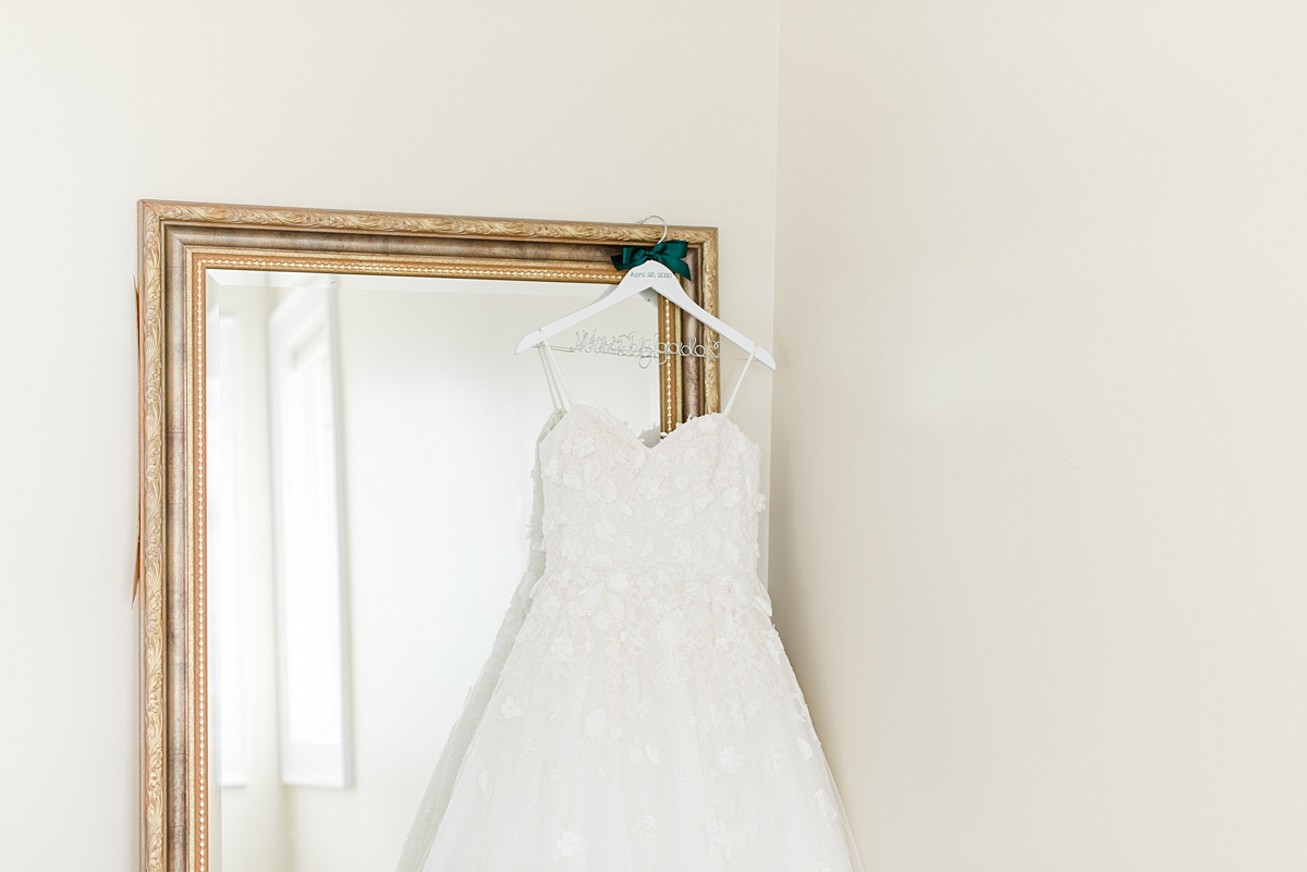 Bridal Details at Dominion Club Wedding. Wedding Photography by Virginia Wedding Photographer Kailey Brianne Photography.