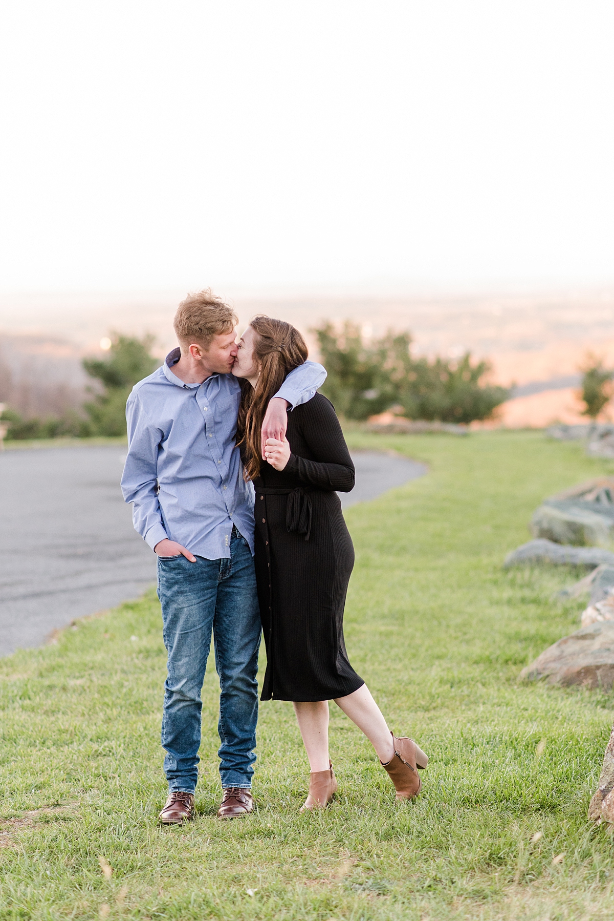 Mountain View at Fall Rockfish Gap Overlook Engagement Session. Photography by Richmond Wedding Photographer Kailey Brianne Photography.