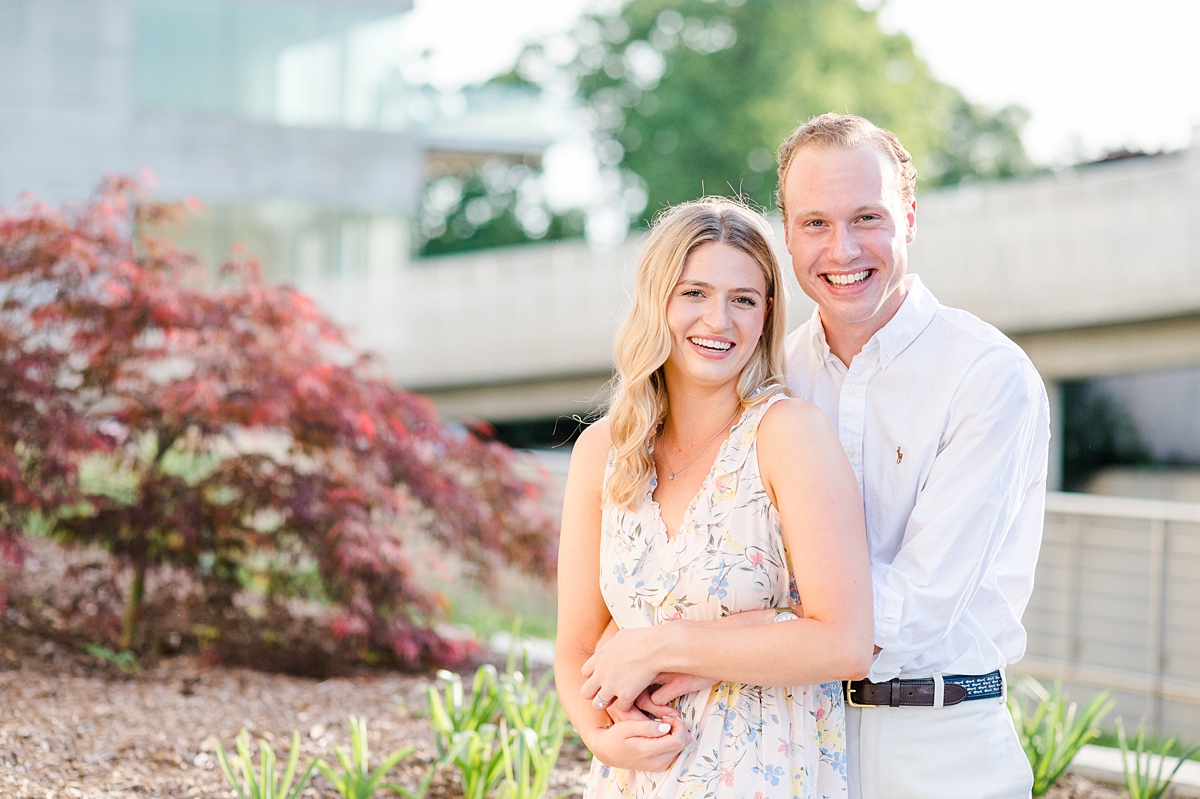 Spring engagement session at the VMFA in downtown Richmond. Photography by Virginia wedding photographer Kailey Brianne Photography. 