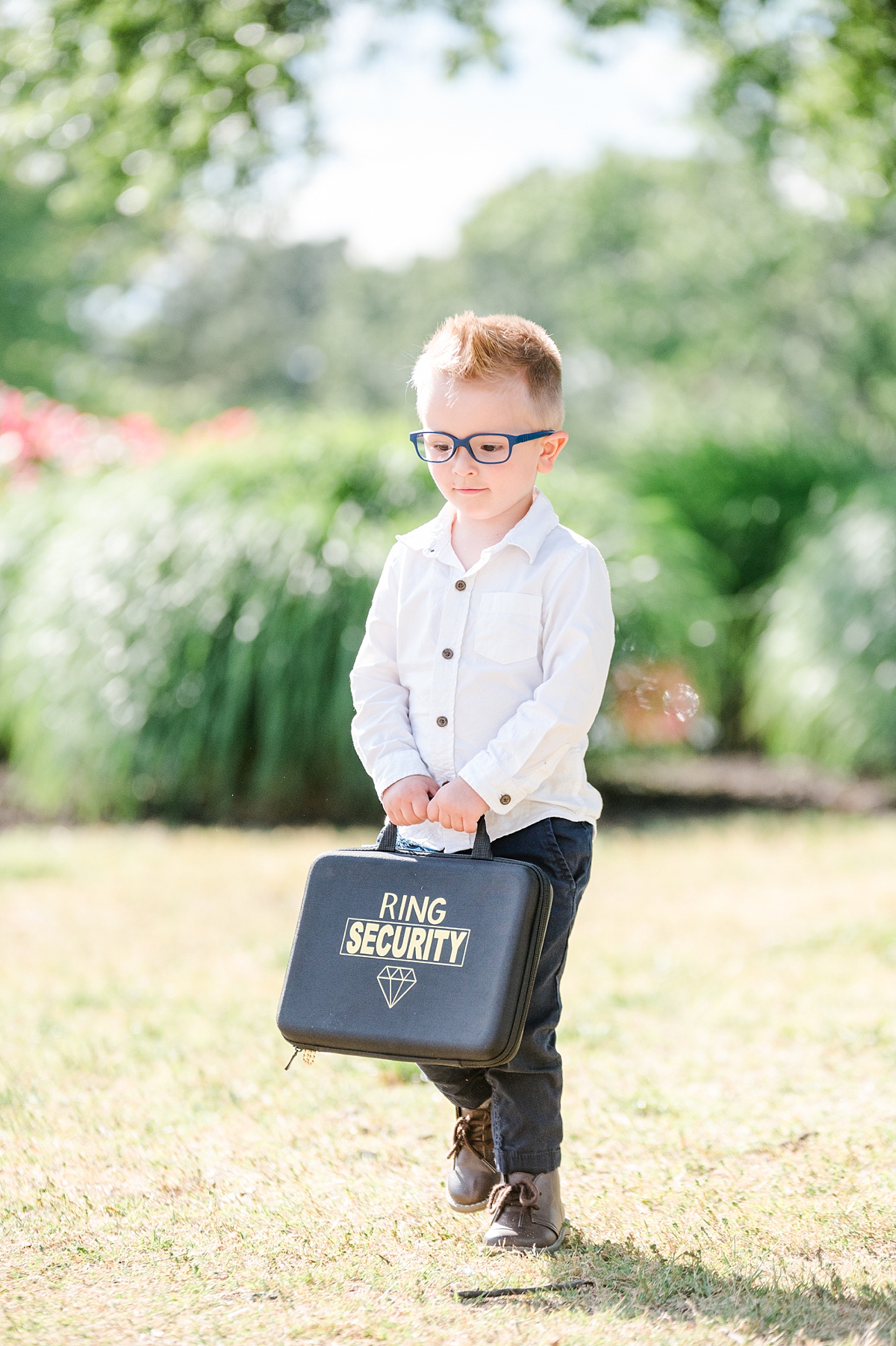 Wedding Ceremony with ring security ring bearer at Hanover Golf Club spring wedding. Photography by Virginia Wedding Photographer Kailey Brianne Photography. 