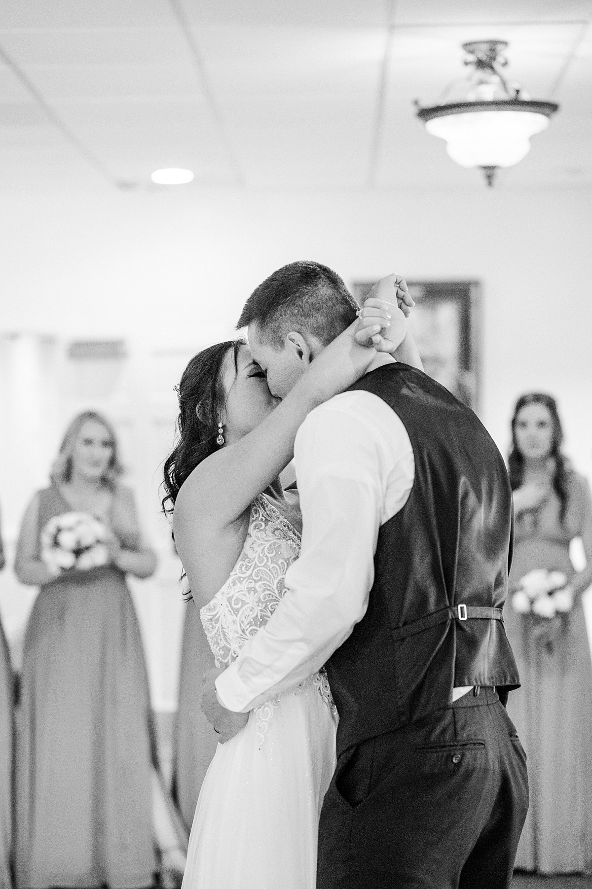 First dance during Hanover Golf Club spring wedding reception. Photography by Richmond Wedding Photographer Kailey Brianne Photography. 