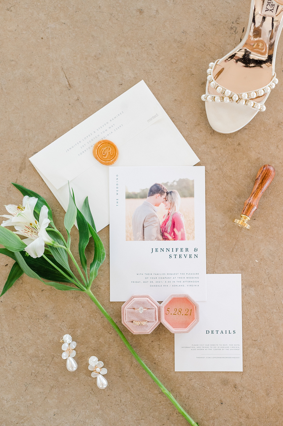Modern, Rustic-chic Bridal Details at Spring Oakdale Wedding. Wedding Photography by Richmond Wedding Photographer Kailey Brianne Photography. 