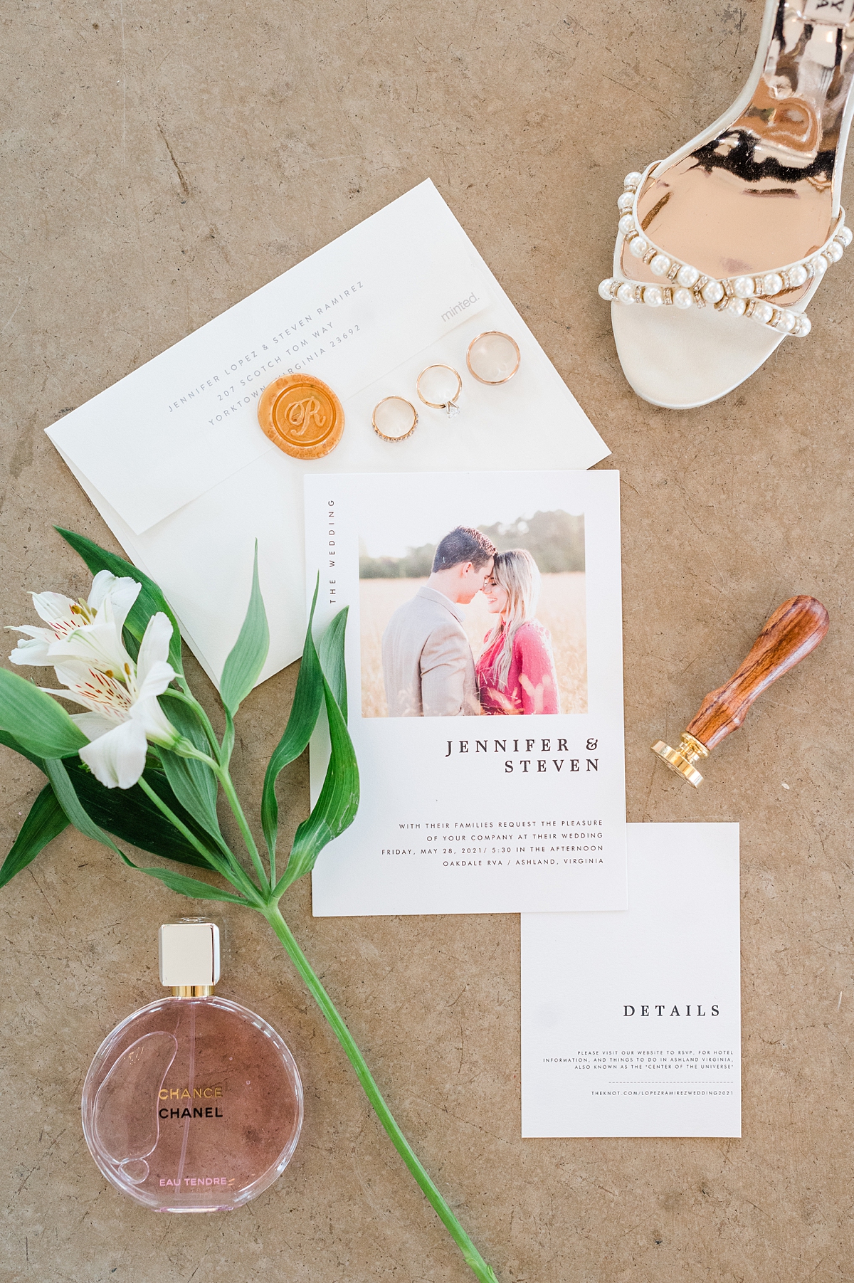 Modern, Rustic-chic Bridal Details at Spring Oakdale RVA Wedding. Wedding Photography by Richmond Wedding Photographer Kailey Brianne Photography. 