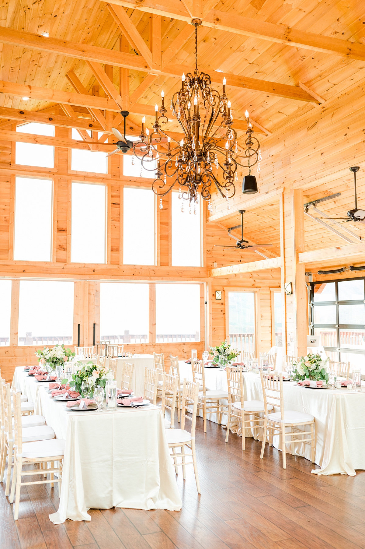 Summer Wedding Reception at The Magnolia Venue in Tennessee. Wedding Photography by Virginia Wedding Photographer Kailey Brianne Photography. 