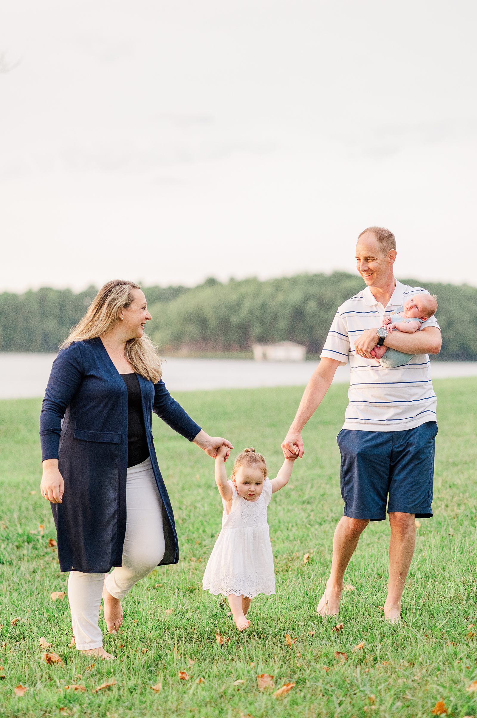 A Summer Lake Anna Family Session by Richmond Family Photographer Kailey Brianne Photography