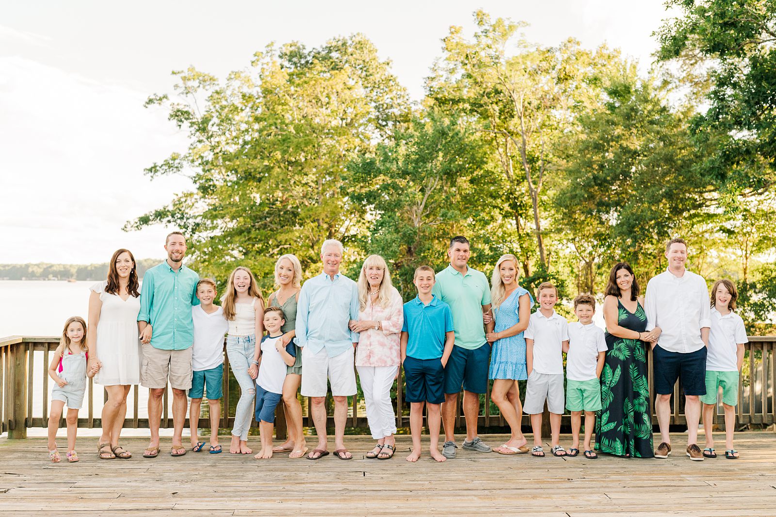 Summer Vacation Extended Family Session by Richmond Family Photographer Kailey Brianne Photography. 
