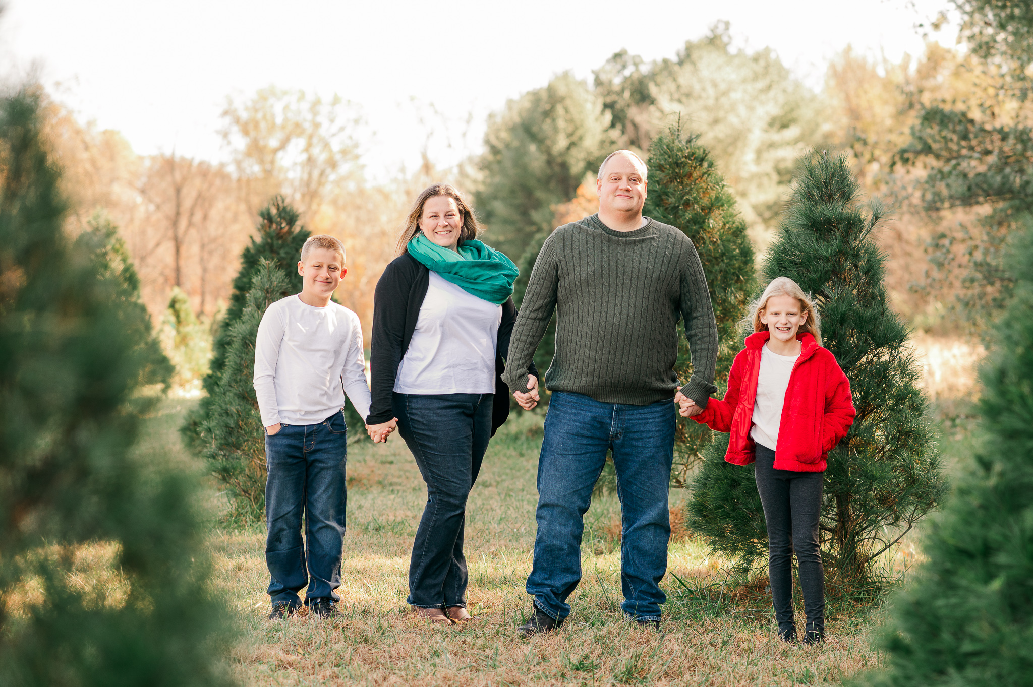 Christmas Tree Mini Sessions with Virginia Family Photographer Kailey Brianne Photography