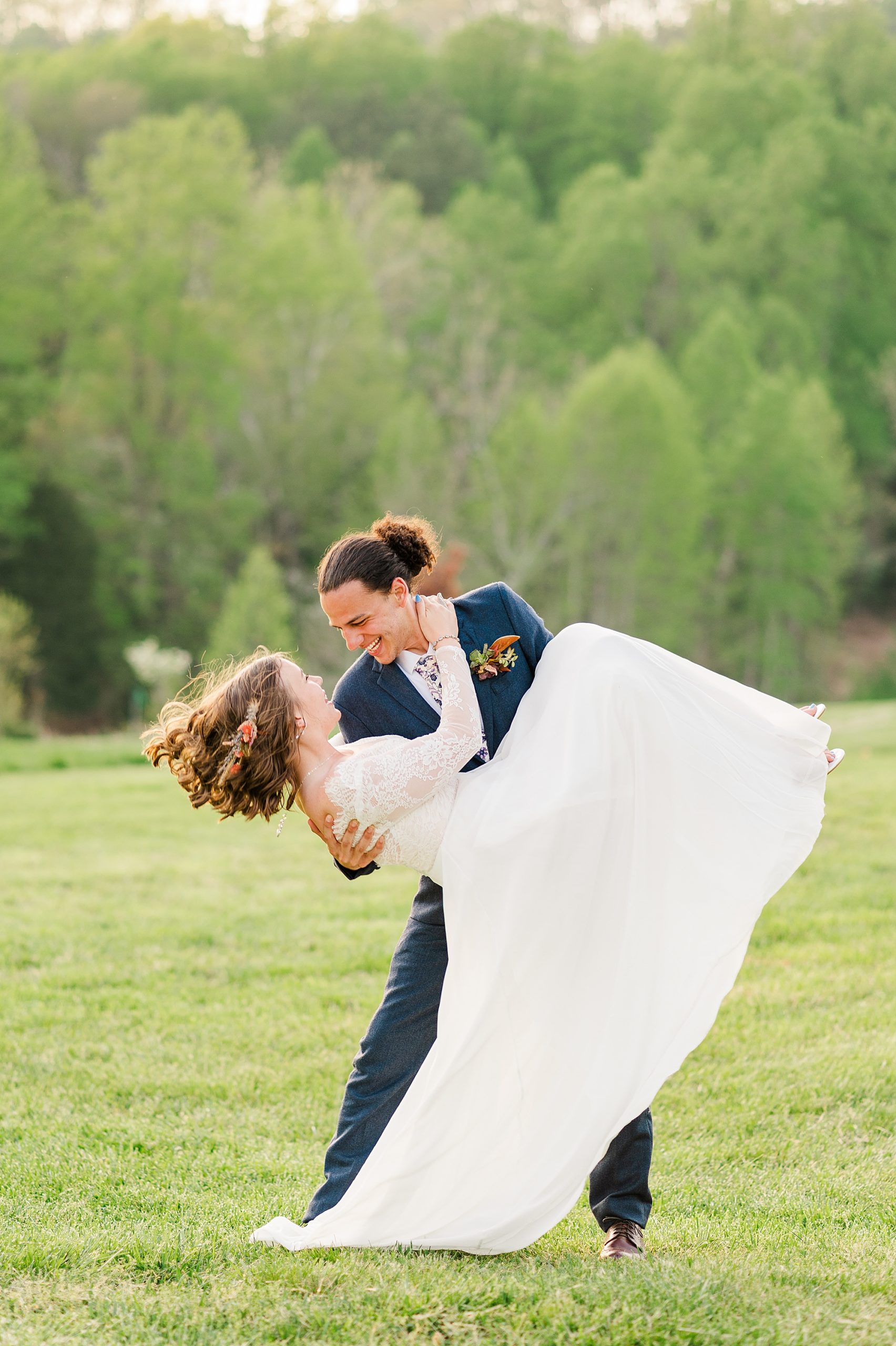 Fun Bride and Groom Portraits with Fun Virginia Wedding Photographer Kailey Brianne Photography