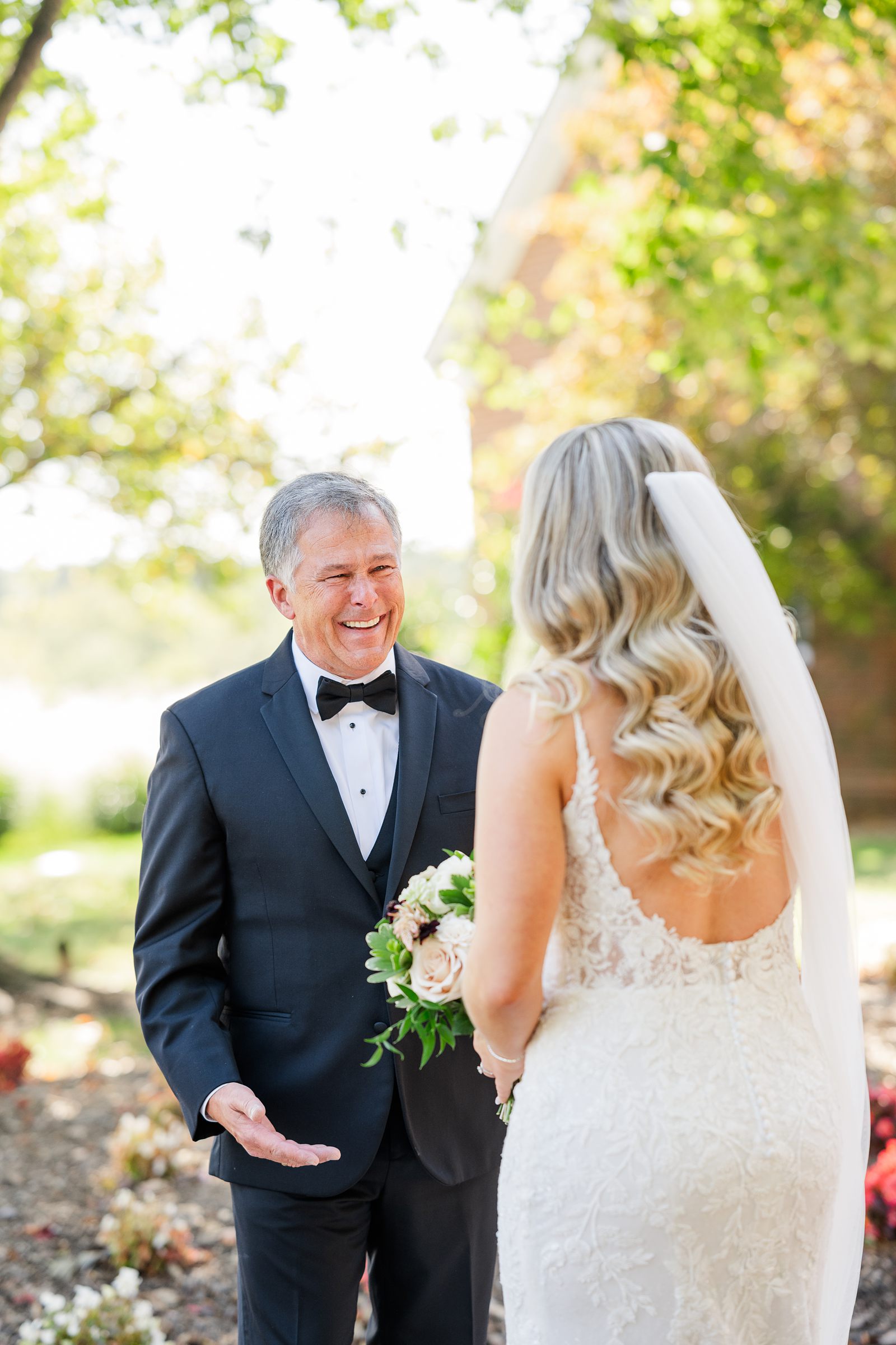 Father Daughter first look with veil at fall club at glenmore wedding 