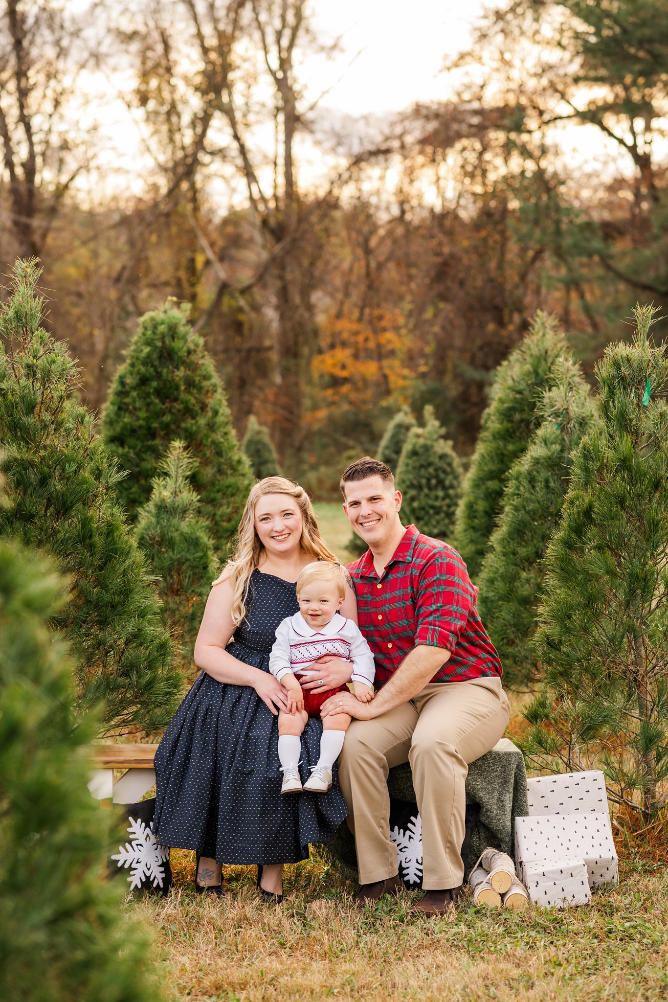 2024 Holiday mini Sessions with richmond family photographer kailey brianne photography