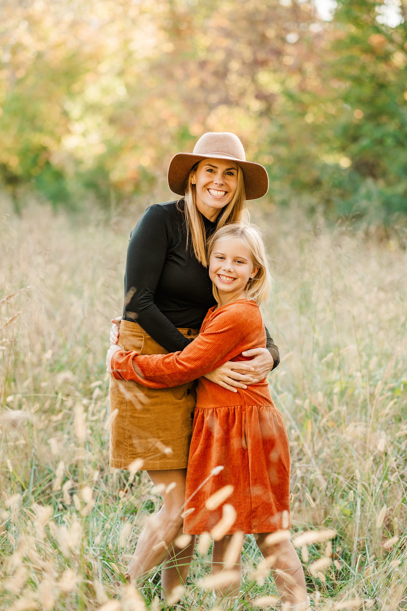 2024 Fall Family mini Sessions with richmond family photographer kailey brianne photography