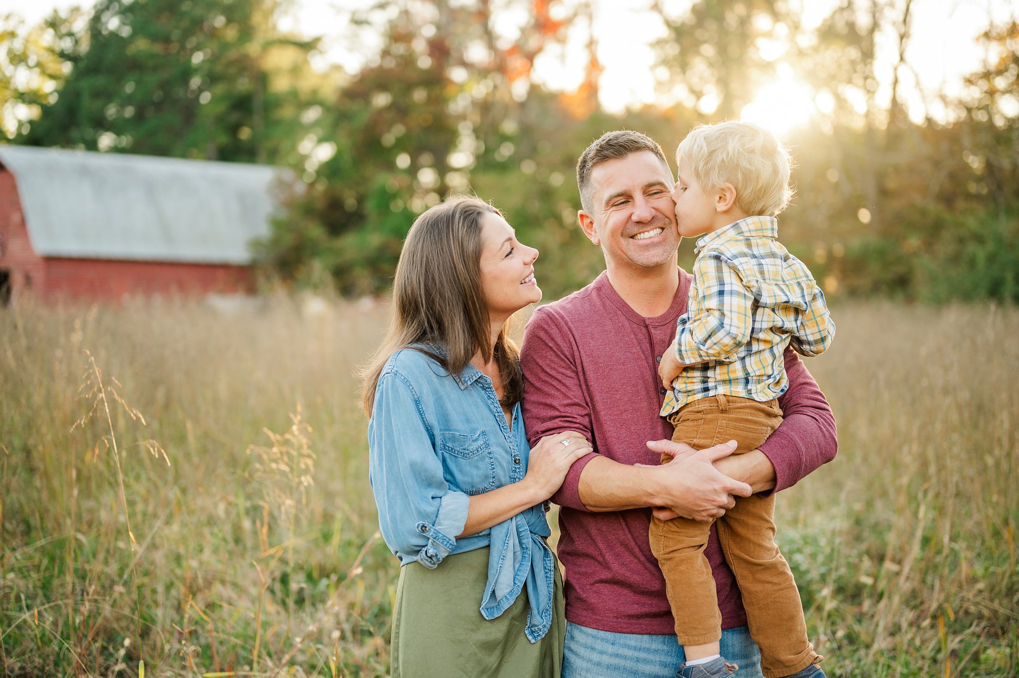 Kailey Brianne Photography 2025 Fall Mini Sessions at Windy Knoll Farms. Richmond Family Fall and Holiday Mini Session Photographer